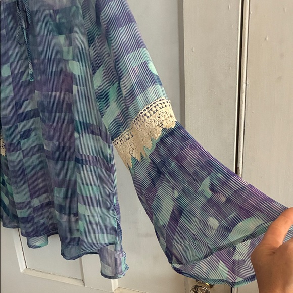 Como Vintage Blue and Green Striped Blouse with Lace - Picture 4 of 8